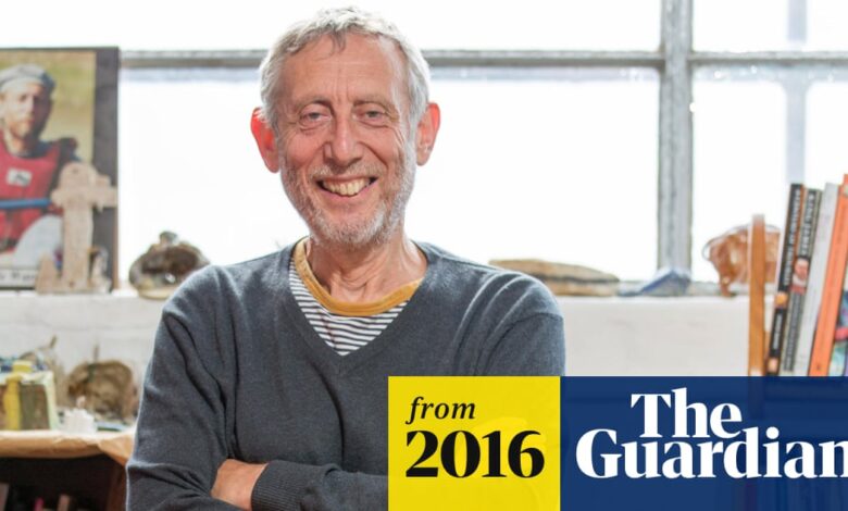 Michael Rosen and Sarah Crossan share children’s poetry prize | Children and teenagers Michael Rosen and Sarah Crossan share children’s poetry prize | Children and teenagers