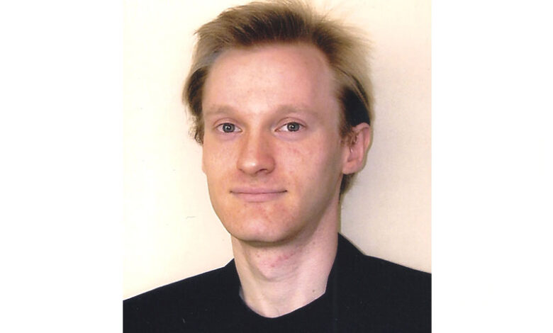 6 Questions | Author Paul Bogdanor 6 Questions | Author Paul Bogdanor