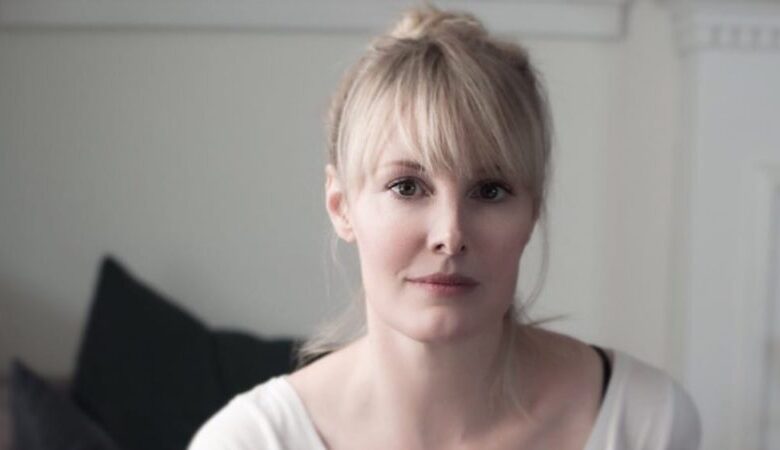 Kimberly King Parsons wins 2025 Oregon Book Award for fiction for her ‘filthy and weird’ novel, ‘We Were the Universe’ • Oregon ArtsWatch Kimberly King Parsons wins 2025 Oregon Book Award for fiction for her ‘filthy and weird’ novel, ‘We Were the Universe’ • Oregon ArtsWatch