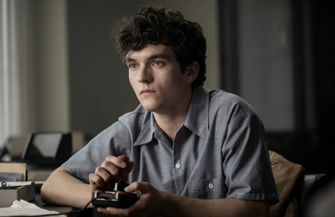 Fionn Whitehead in Black Mirror: Bandersnatch. (Netflix)
