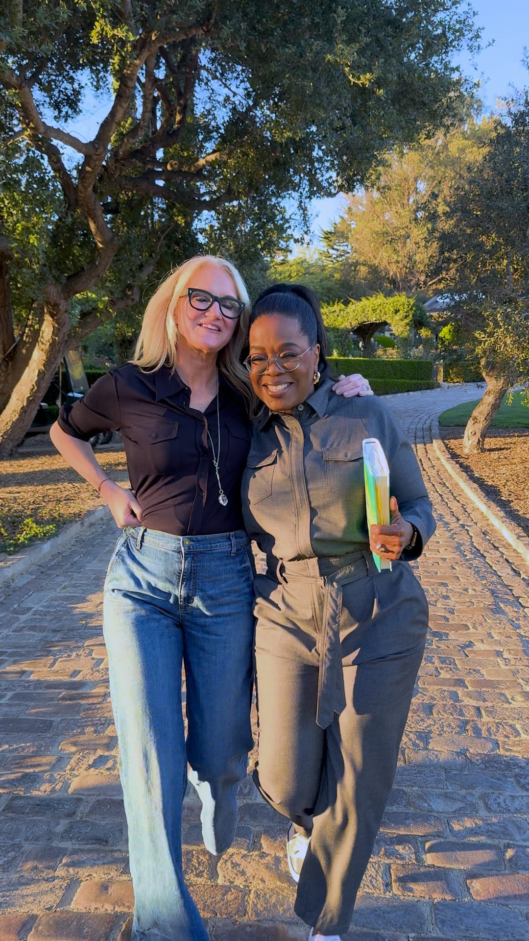 preview for Oprah and Mel Robbins Discuss the Power of Letting Go