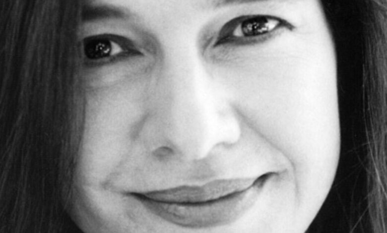 Louise Erdrich | The Poetry Foundation Louise Erdrich | The Poetry Foundation