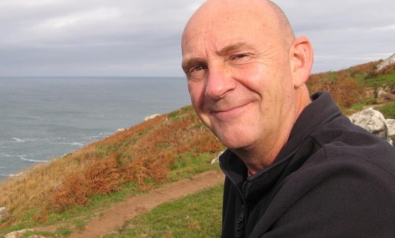 Burnham-On-Sea author publishes new book featuring his short stories Burnham-On-Sea author publishes new book featuring his short stories