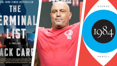 13 Books Joe Rogan Has Recommended on His Podcast